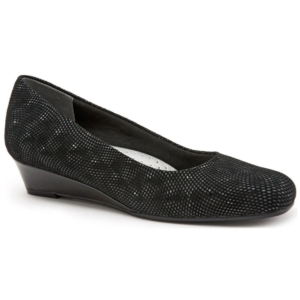 Trotters Lauren Black 3D Patent Suede (Women's) 1 Trotters Lauren Black 3D Patent Suede (Women's)