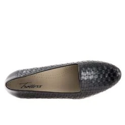 Trotters Liz Black Woven Leather (Women's) -Shoes Sales Store pic4 71079e49 2cb4 4f8c 9926 13c97eb45bb9