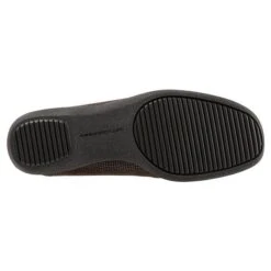 Trotters Jenn Mini Dots Dark Brown Patent Suede Leather (Women's) -Shoes Sales Store pic6 8284a460 ef0e 4b56 b17a 7f7aee9127a3